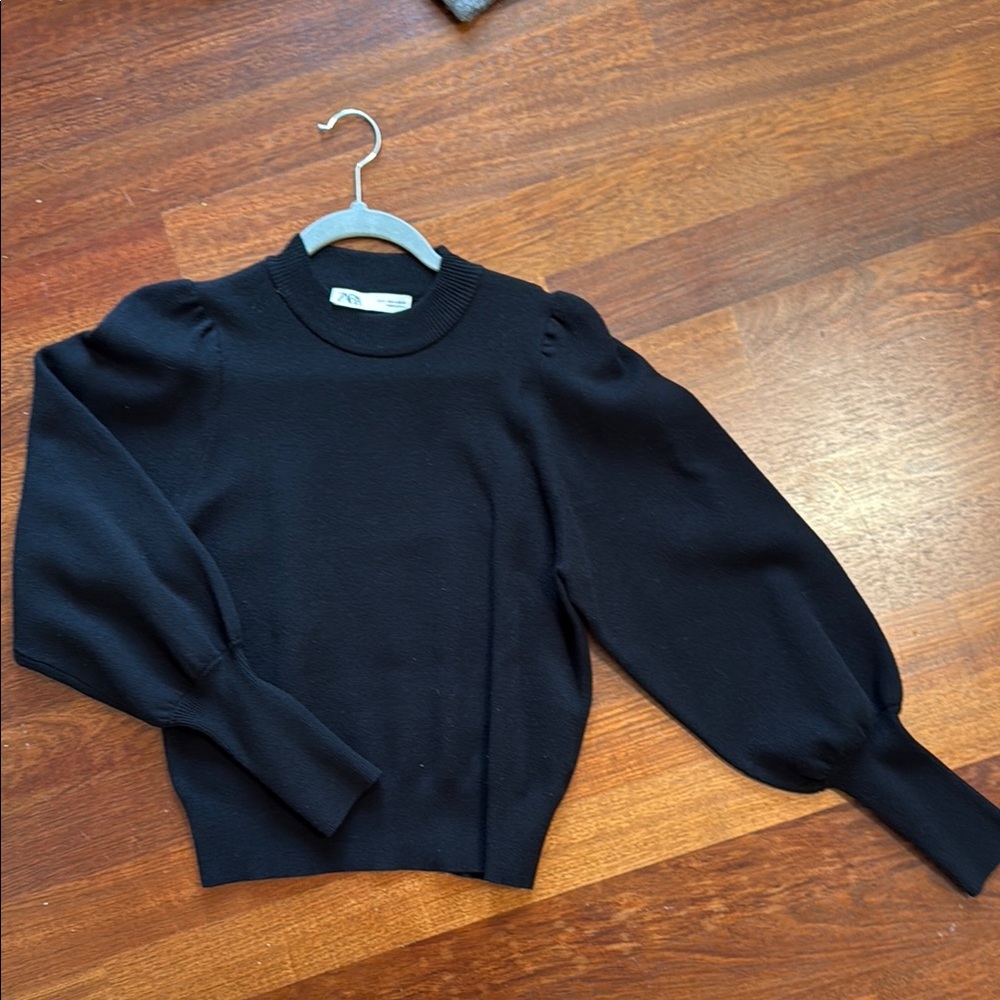 Zara Black Crew Neck Sweater Classic Knit